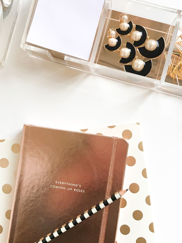 Strike Gold Dot File Folders, , Product