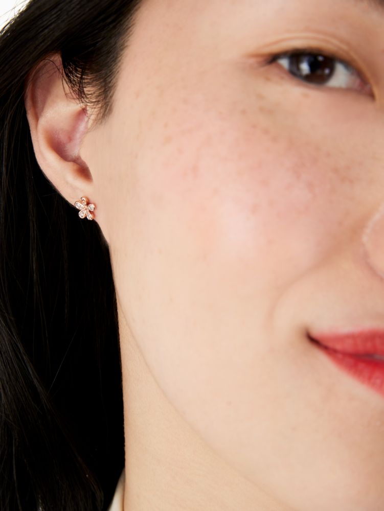 Kate Spade,Gleaming Gardenia Flower Studs,Studs,Cubic Zirconia,Gem Embellishment,Floral Embellishment,Titanium,Silver Meta...,