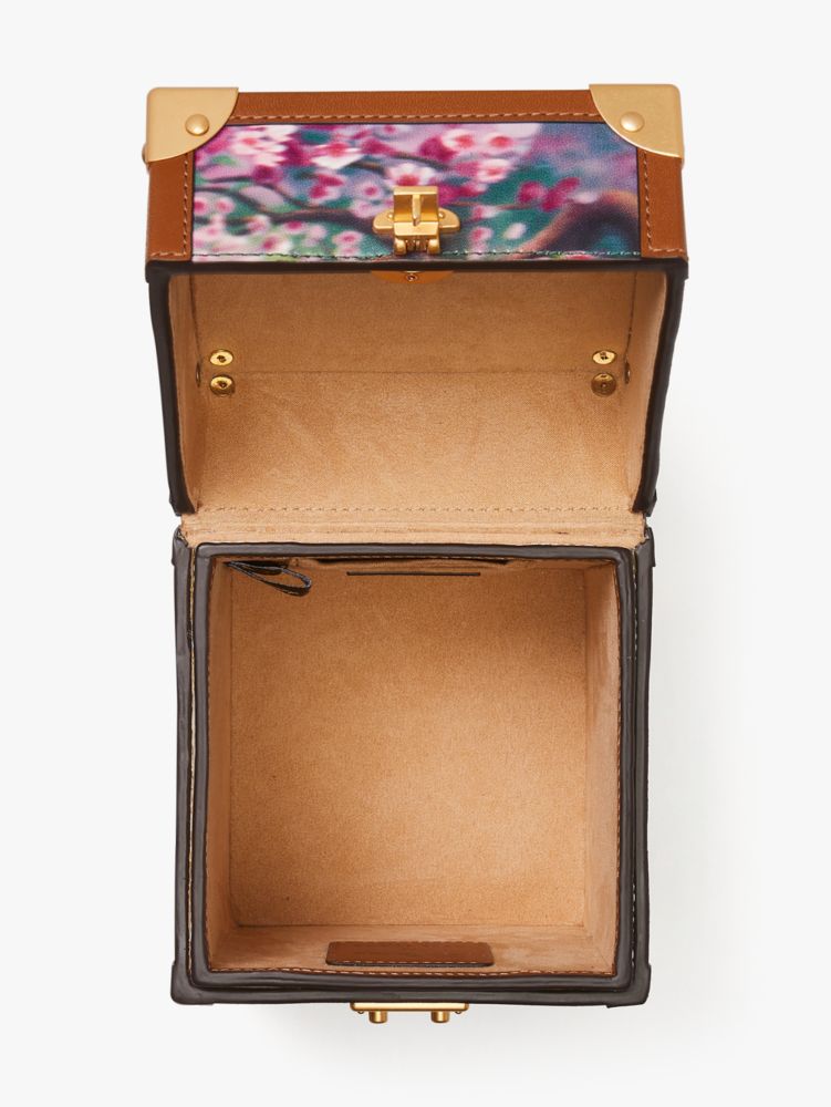 激安限定【kate spade×Disney】コラボ★Bambi 3d Trunk Clutch org.jpg