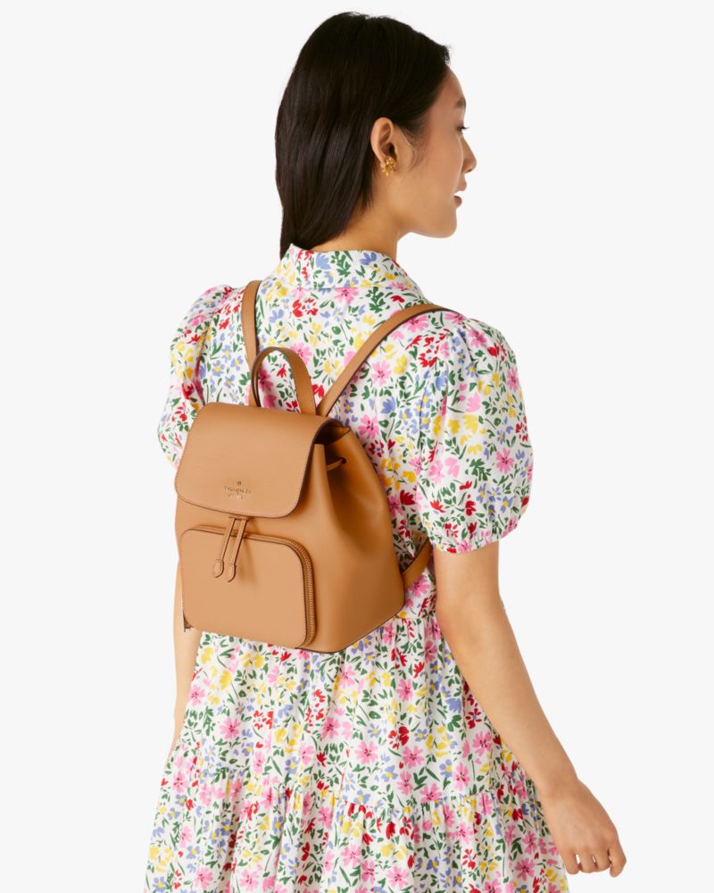 Kate Spade,Kristi Medium Flap Backpack,Classic Saddle