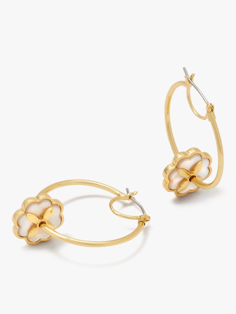 Kate Spade,Heritage Bloom Hoops,Hoops,Metal Material,Mother of Pearl,Floral Embellishment,Gold Plated,Yellow Gold Plated,D...,White