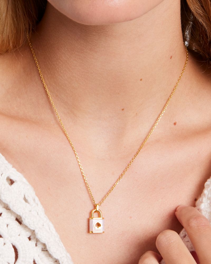 EVELYN small gold locket necklace