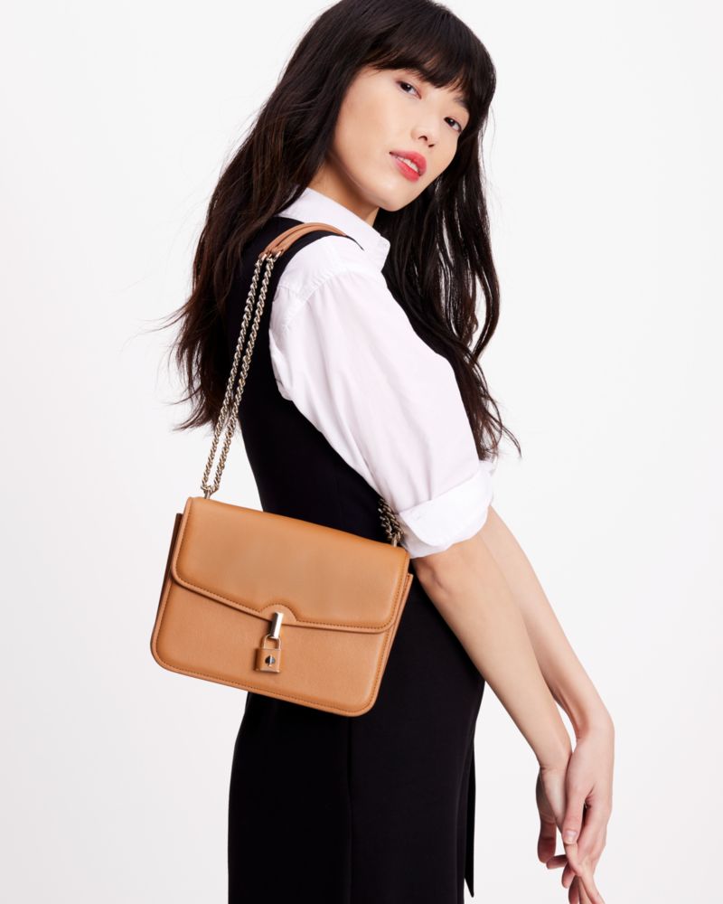 Kate Spade,Locket Large Flap Shoulder Bag,Leather,Shoulder Bag,3D Embellishment,Logo,Metal,Shoulder Guard,Day Party,Brown