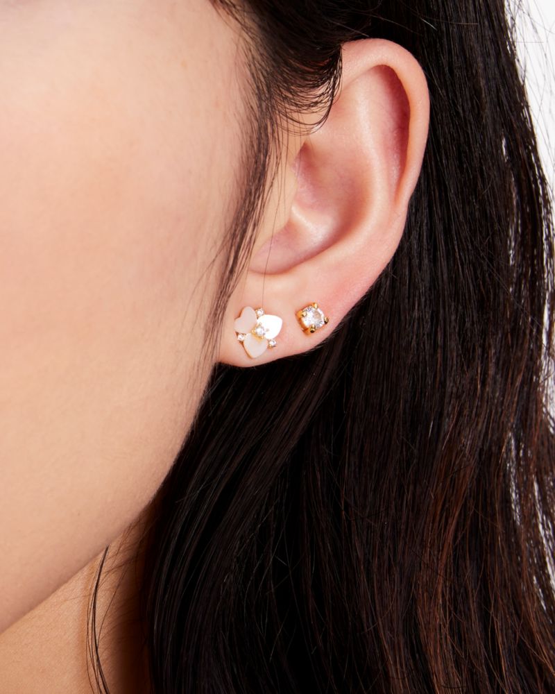 Five Point Flower Studs – Kate and Mari Jewelry