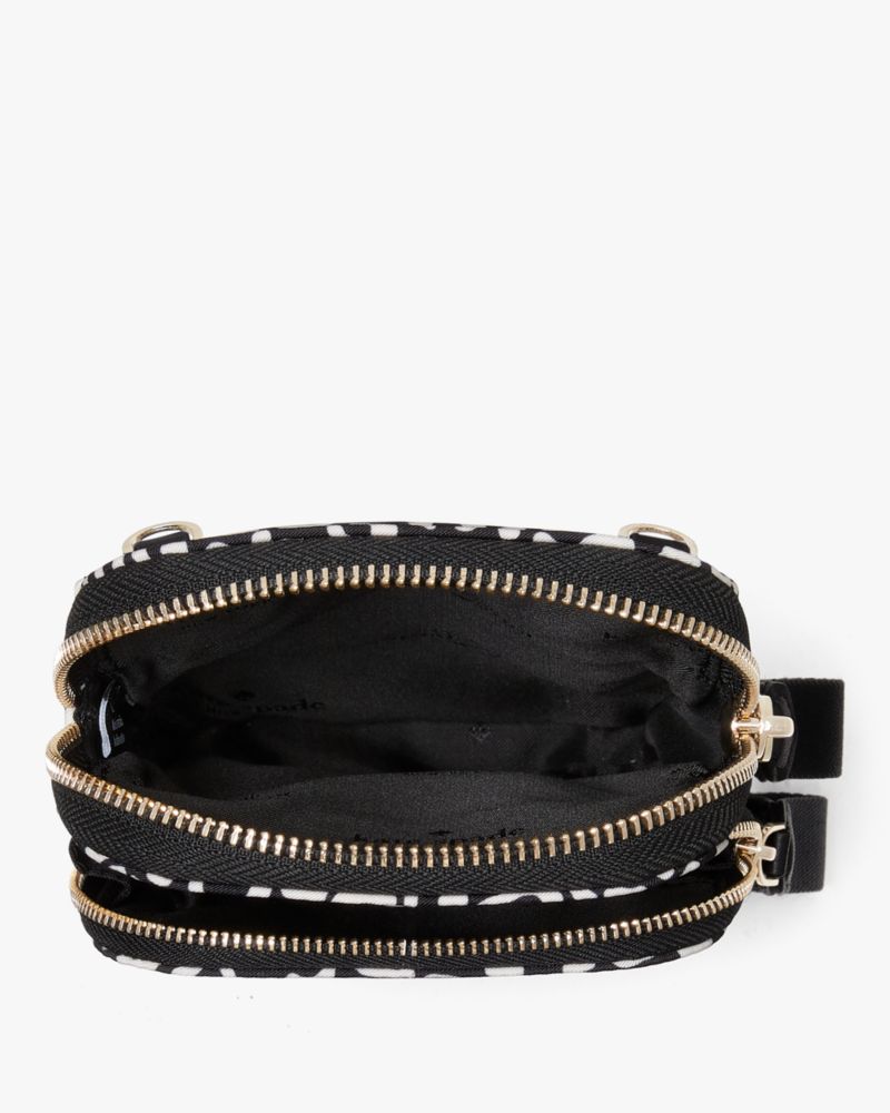 Kate Spade,チェルシー グラフィック レオパード ハート プリント ノース サウス デュアル ジップ フォン クロスボディ,テック,