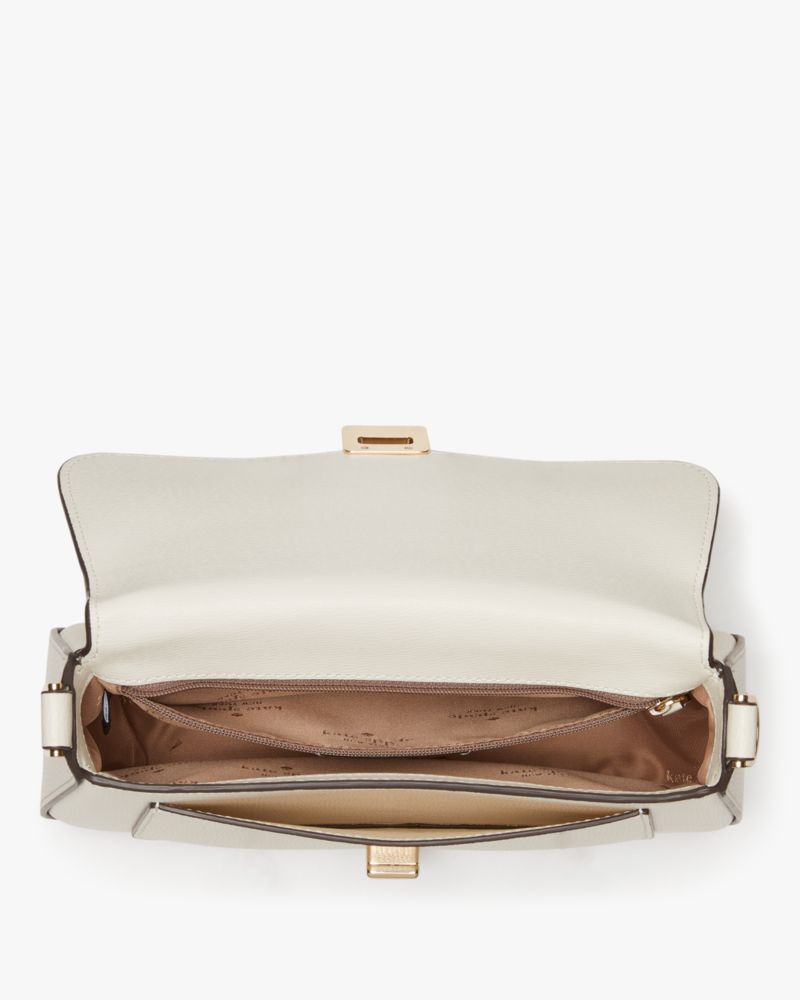 Kate Spade,Phoebe Small Flap Crossbody,Leather,Crossbody,Chain Detail,Logo,Lined,Gold Metal,Day Party,Cream