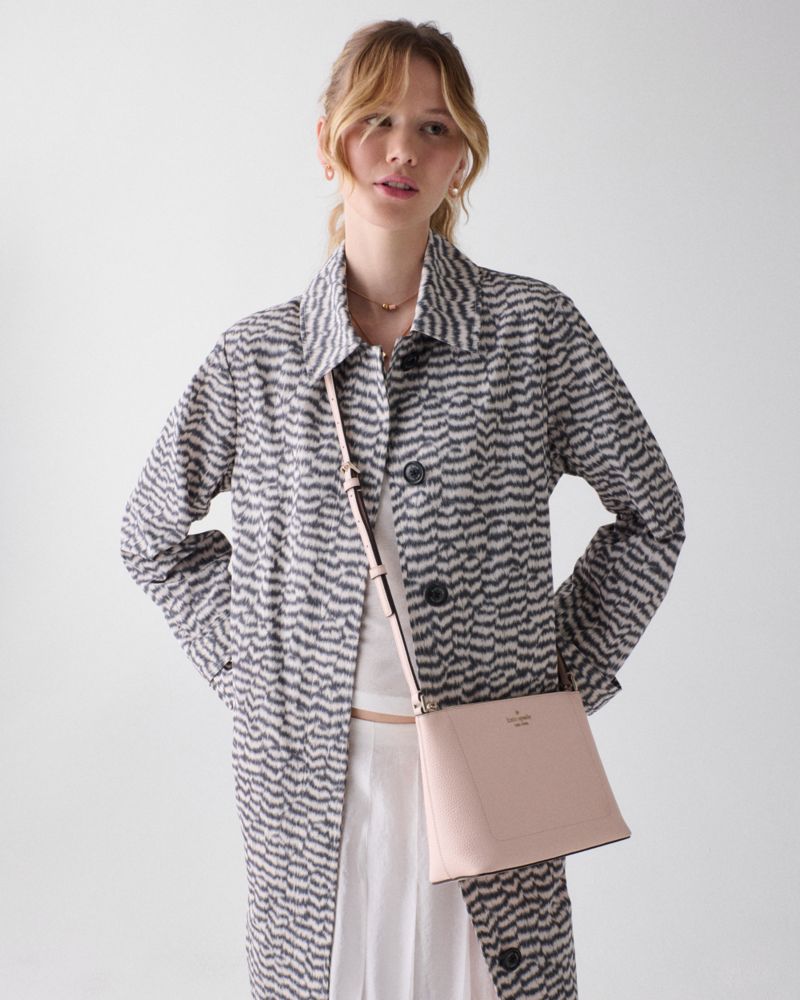 Kate Spade,Leila Crossbody Bag,Lining Leather,Crossbody,Logo,Metal,Lined,Casual,Pink