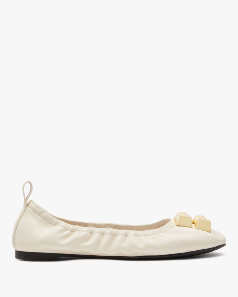 Kate Spade,Noel Ballet Flats,Nappa Leather,Ballet Flats,Gathered Elastic Detail,Metal,Pull Tab,Day Party,Cream