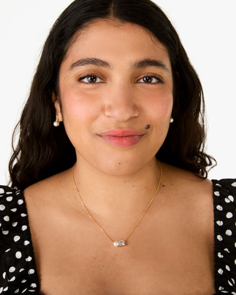 国内即送 kate spade ビクトリア ミニ ペンダント KI356 Victoria Mini Pendant | Kate Spade Outlet