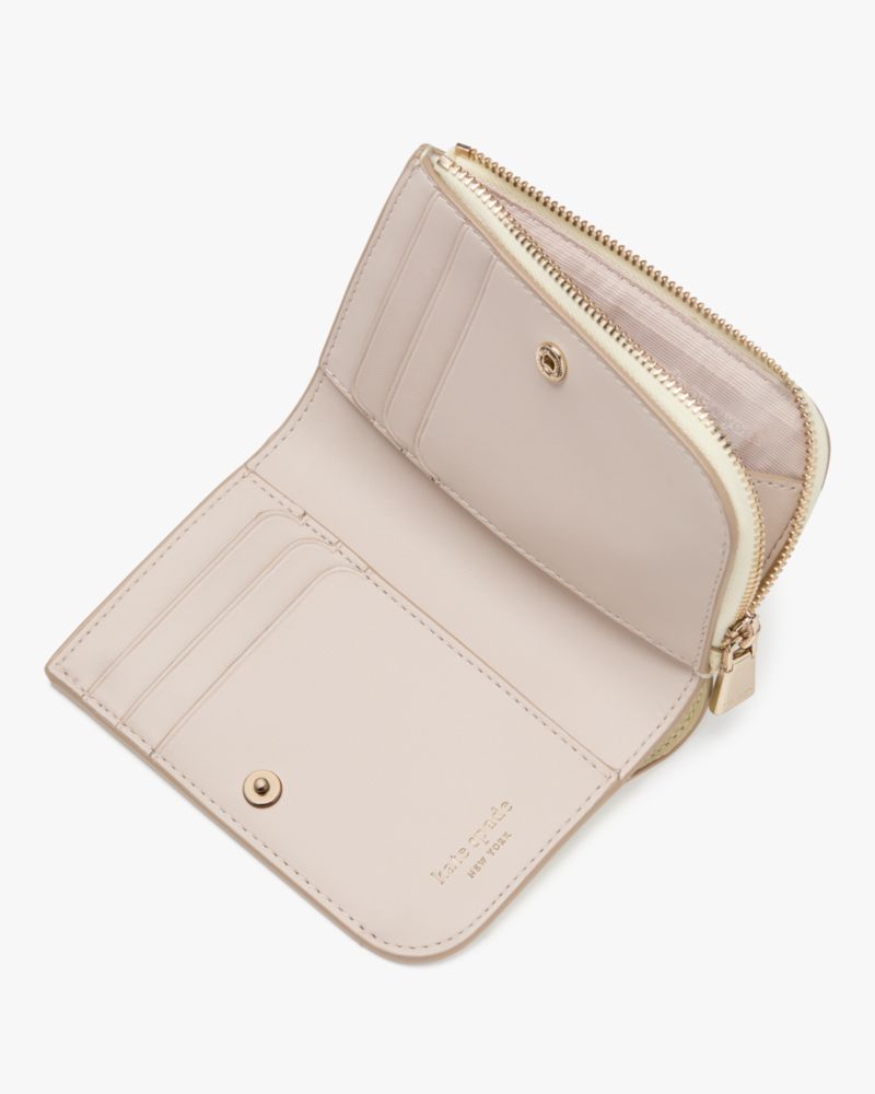 Kate Spade,Devin Small Compact Wallet,Bi Fold,Logo,Sustainable,Scratch Resistant,Casual,Cream