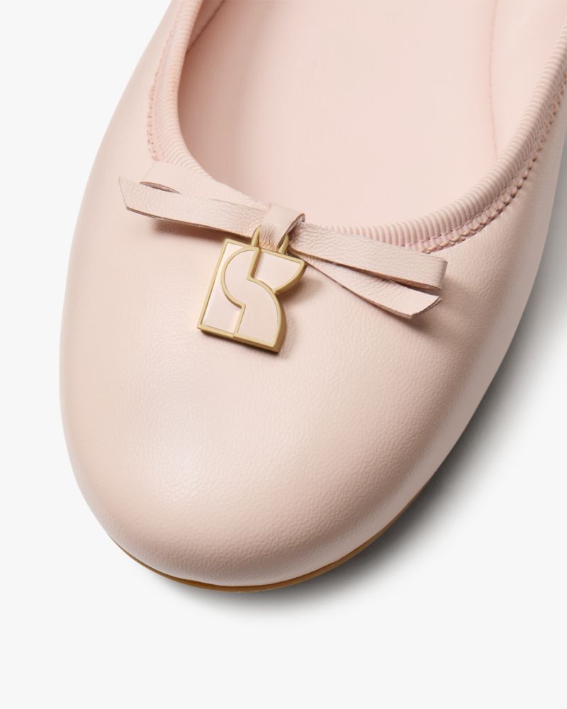 Kate Spade,ケイト・スペード ダコタ チャーム バレエ フラット,フラットシューズ,ペールドッグウッド