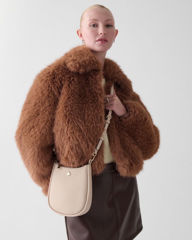 Kate Spade,Kayla Small Swingpack Crossbody,Leather,Crossbody,Logo,Gold Metal,Casual,