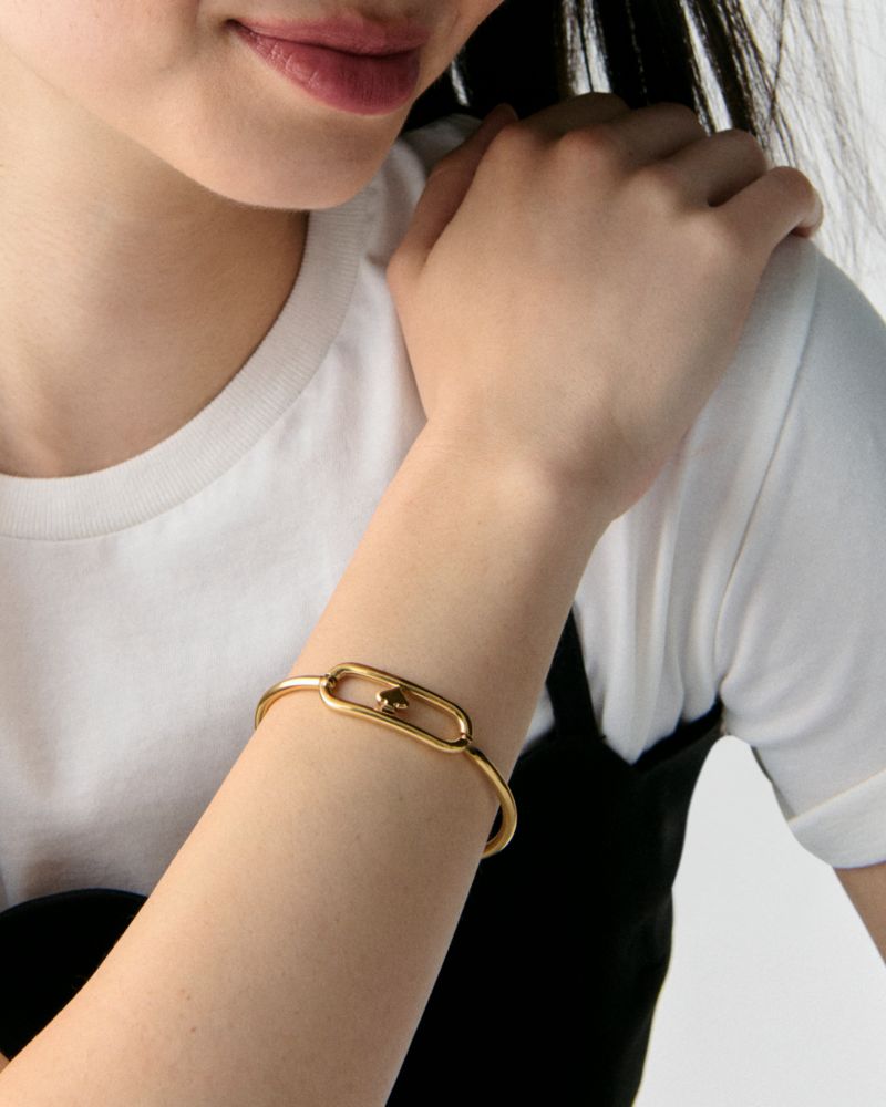 Kate Spade,Cut To The Chase Oval Spade Bangle,