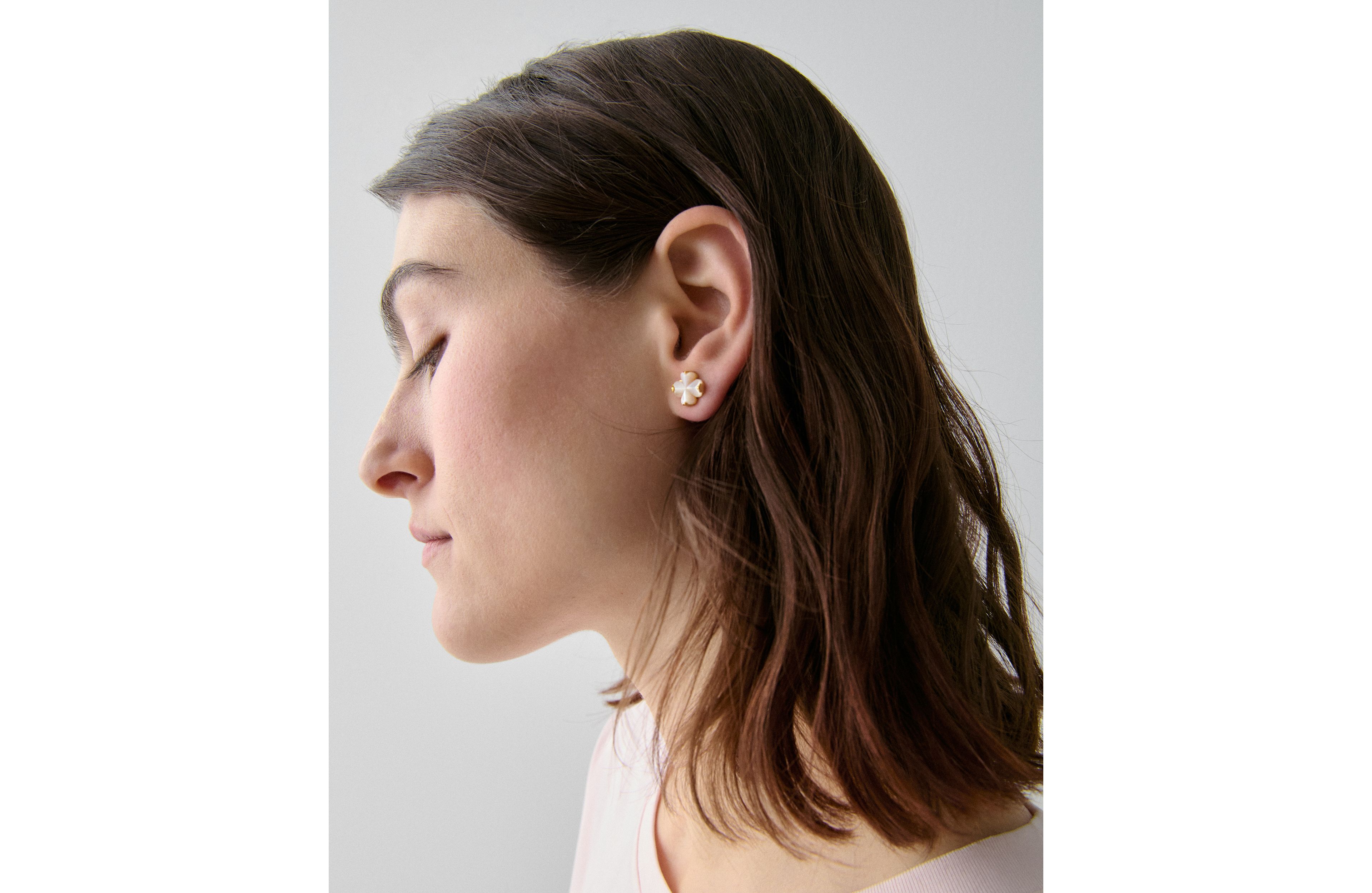 Spade Flower Studs