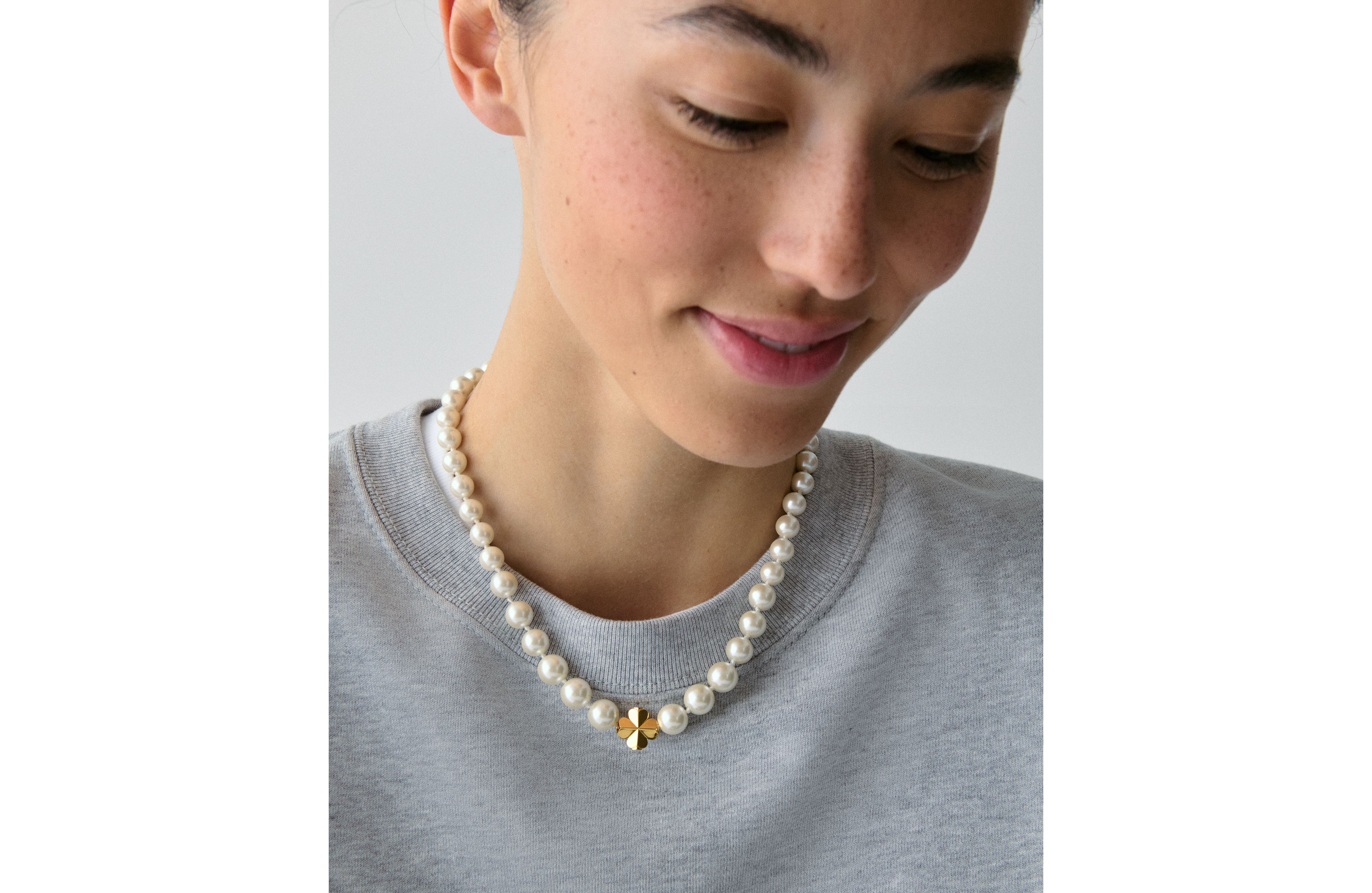 Spade Flower Pearl Short Necklace