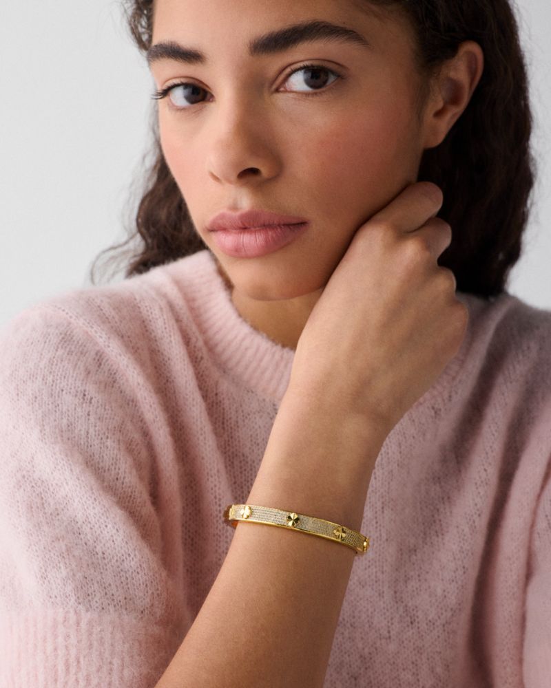 Spade Flower pave hinge bangle