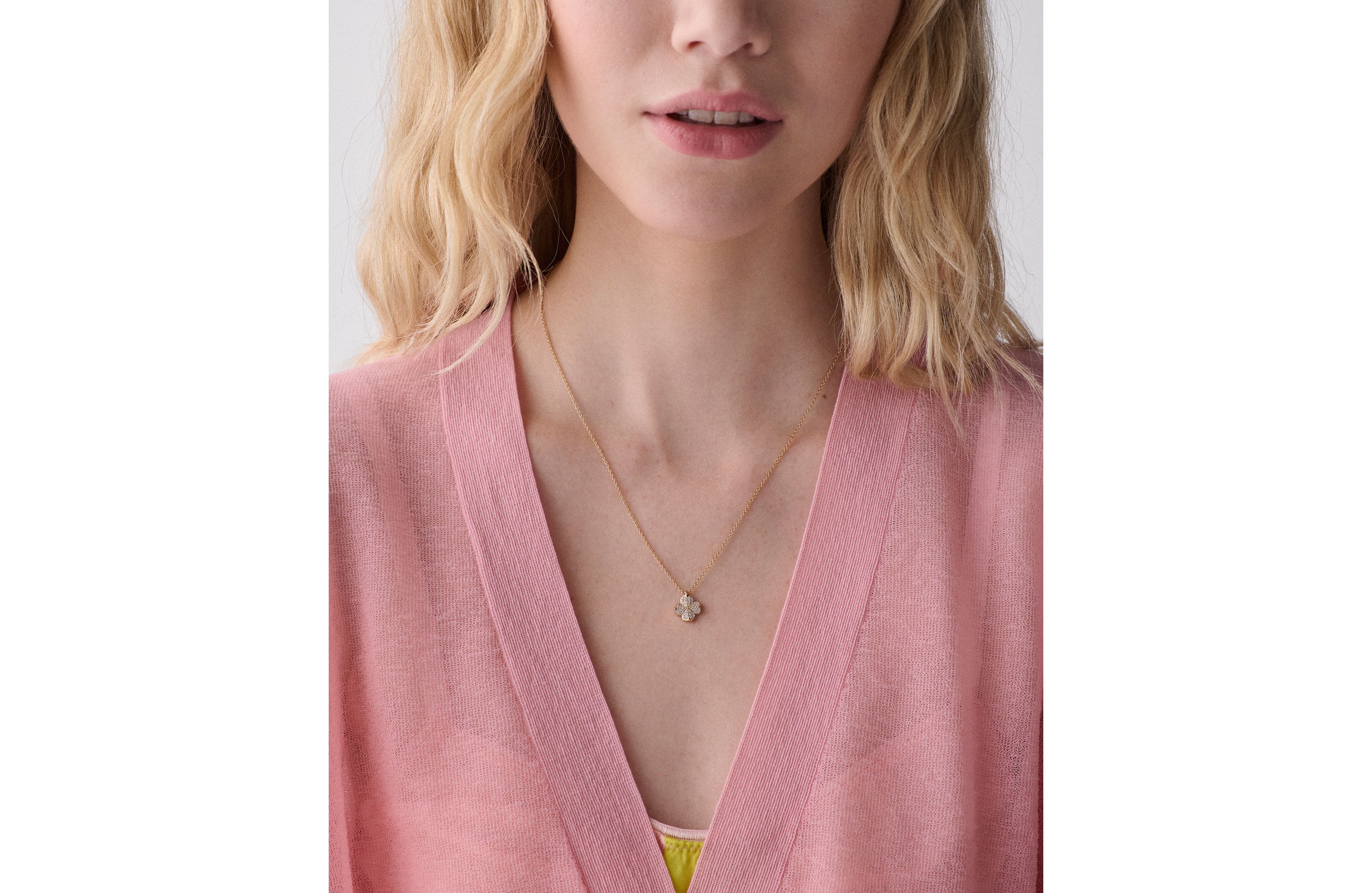 Spade Flower Pave Mini Pendant
