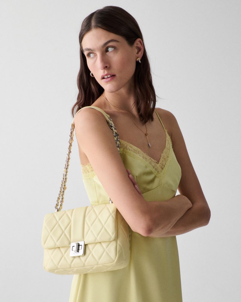 Kate Spade,キャリー キルテッド スモール フラップ クロスボディ,ショルダー・クロスボディ,レモンフォンダン