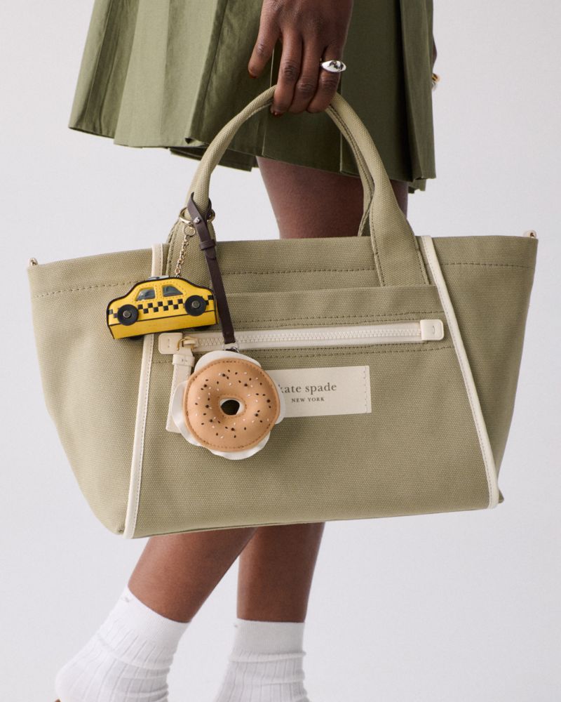 Kate Spade,Charmed Nyc Bagel Charm,