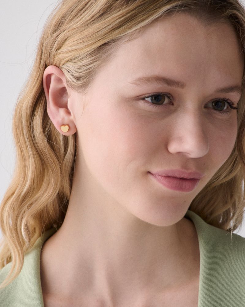 Kate Spade,You're A Gem Metal Mini Heart Studs,Studs,Metal Material,Heart Embellishment,Silver Metal,Gold Plated,Titanium,...,Gold