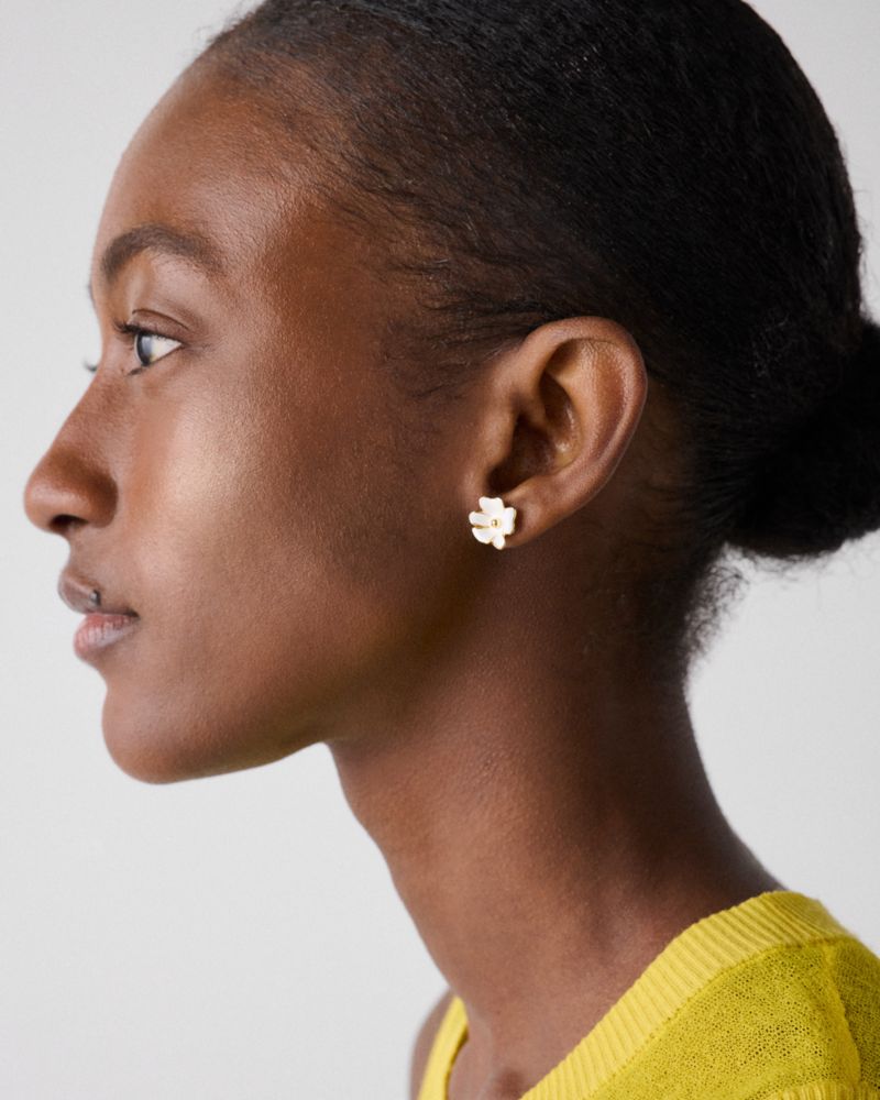 Kate Spade,Golden Bloom Flower Studs,