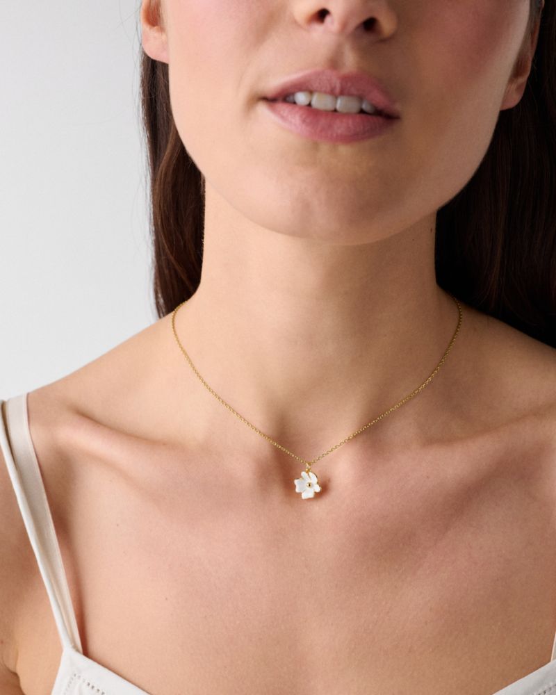 Golden Bloom Flower Pendant | Kate Spade New York