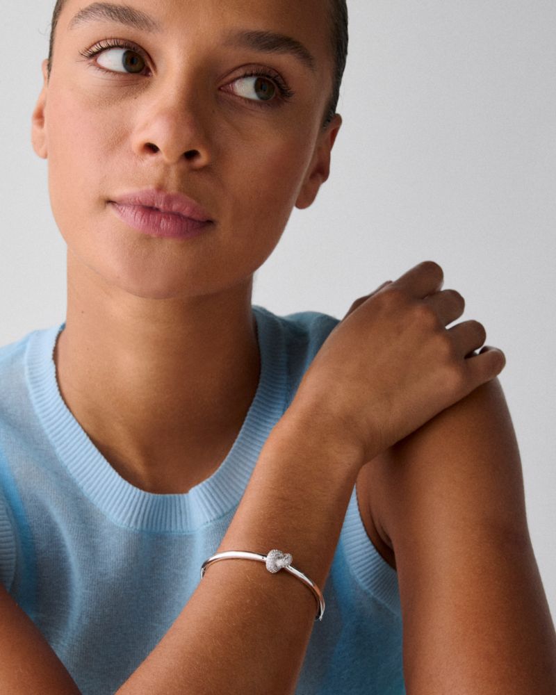 Kate Spade,Sailor's Knot Pave Hinge Bangle,Cubic Zirconia,Knot,Gem Embellishment,Casual,Clear
