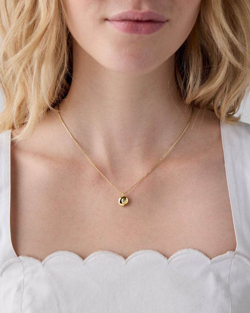 Kate Spade,Gifting Beach Bum Pendant,