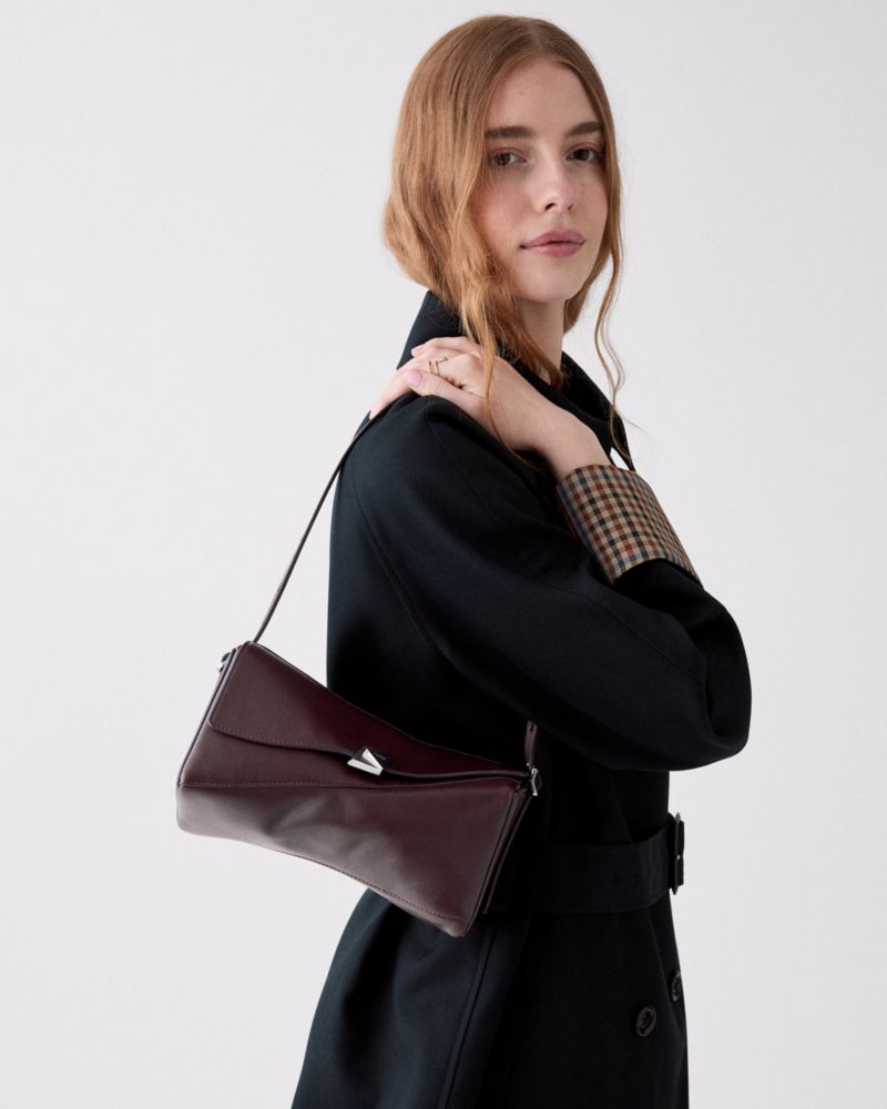Deco Twisted Flap Shoulder Bag - thumbnail 9
