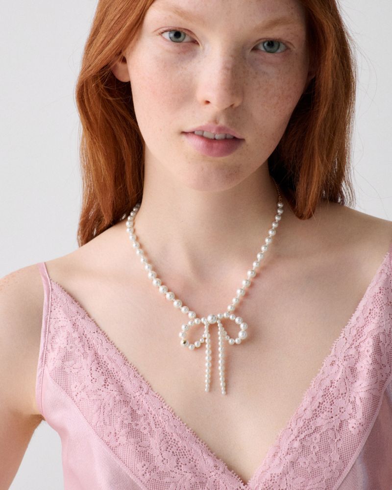 Kate Spade,A Bow Moment Pearl Bow Necklace,