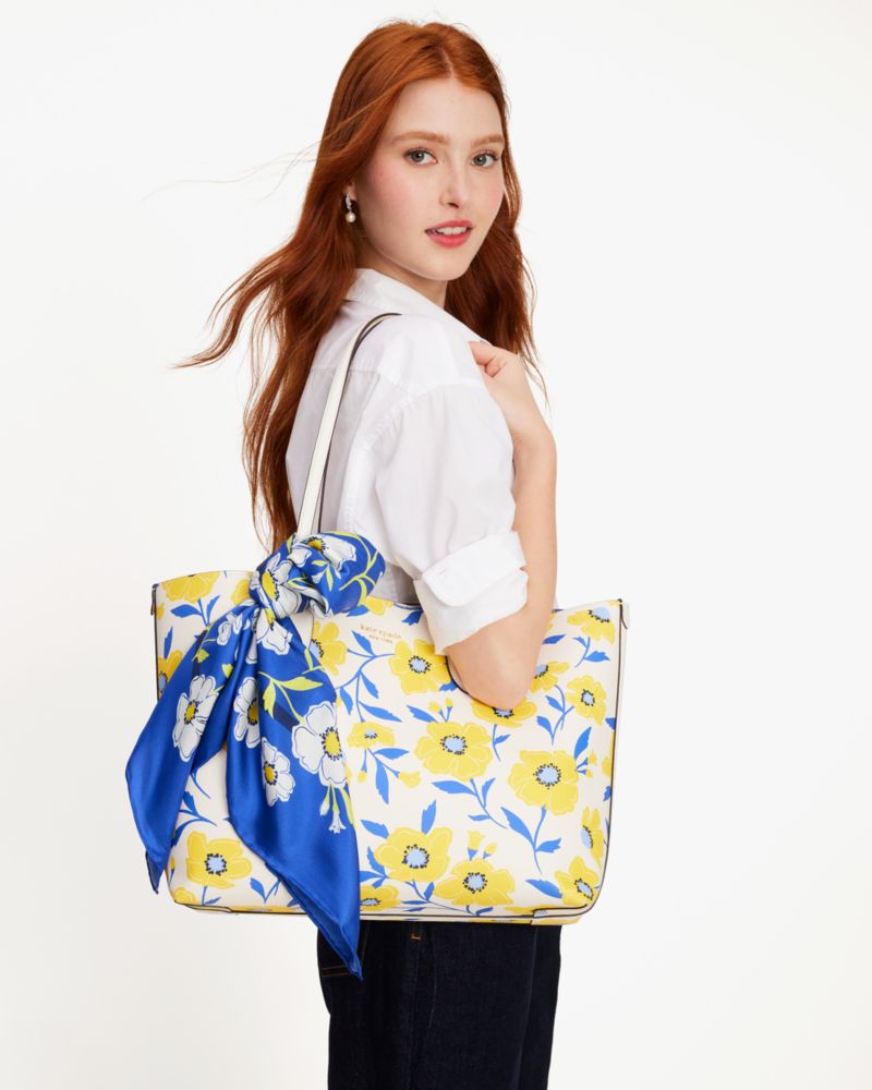 Kate Spade,Sunshine Floral Silk Square Scarf,Silk,Square,Logo,Word Embellishment,Casual,