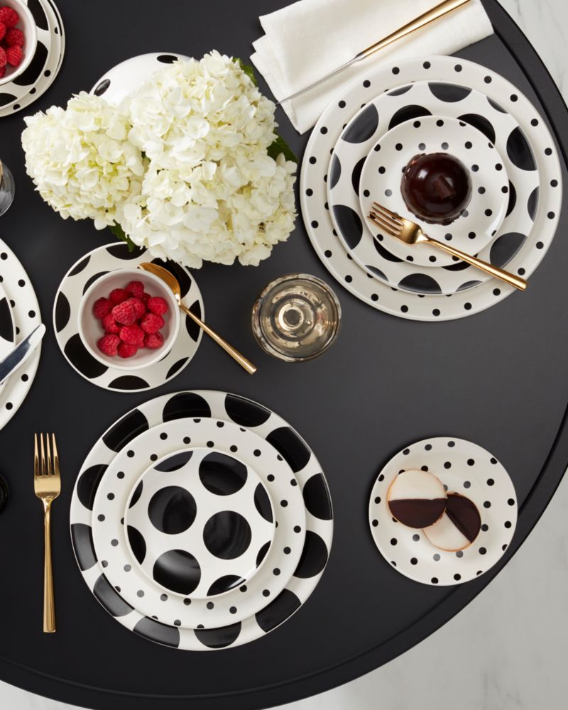 On The Dot 4-piece Accent Plate Set