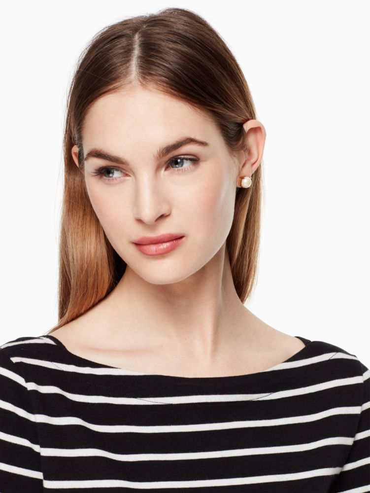 Kate spade new york deals pearl stud earrings