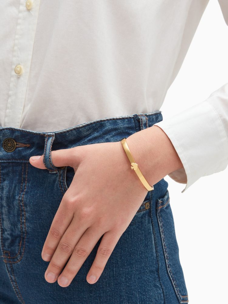 Everyday Spade Thin Metal Bangle