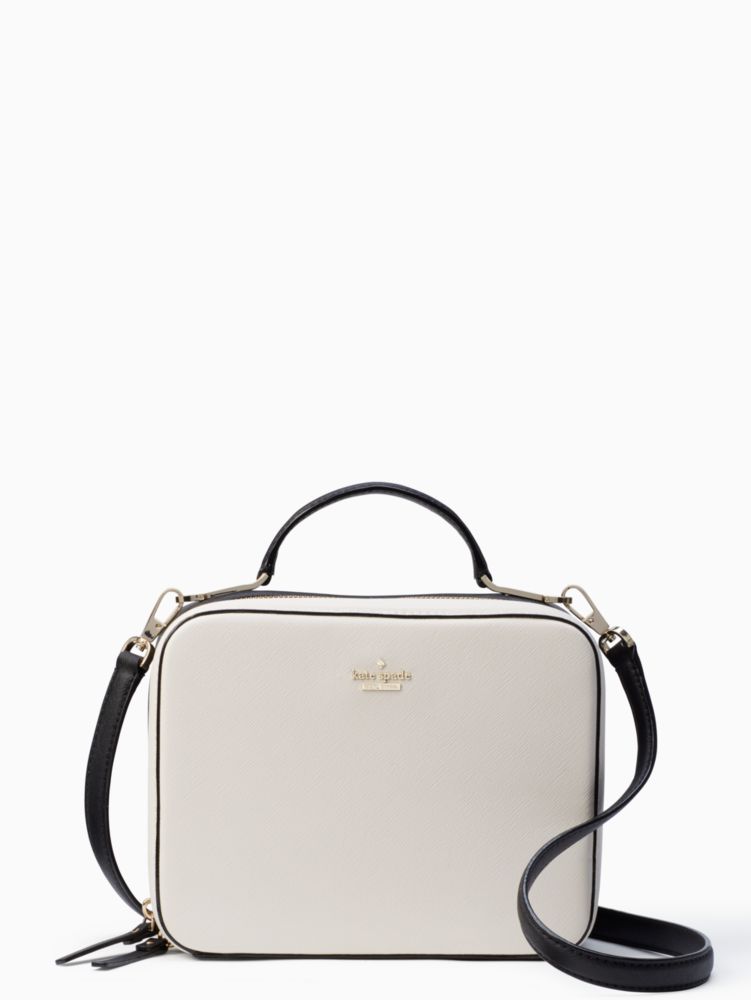 Kate Spade: Save up to 40% on chic purses, wallets and more