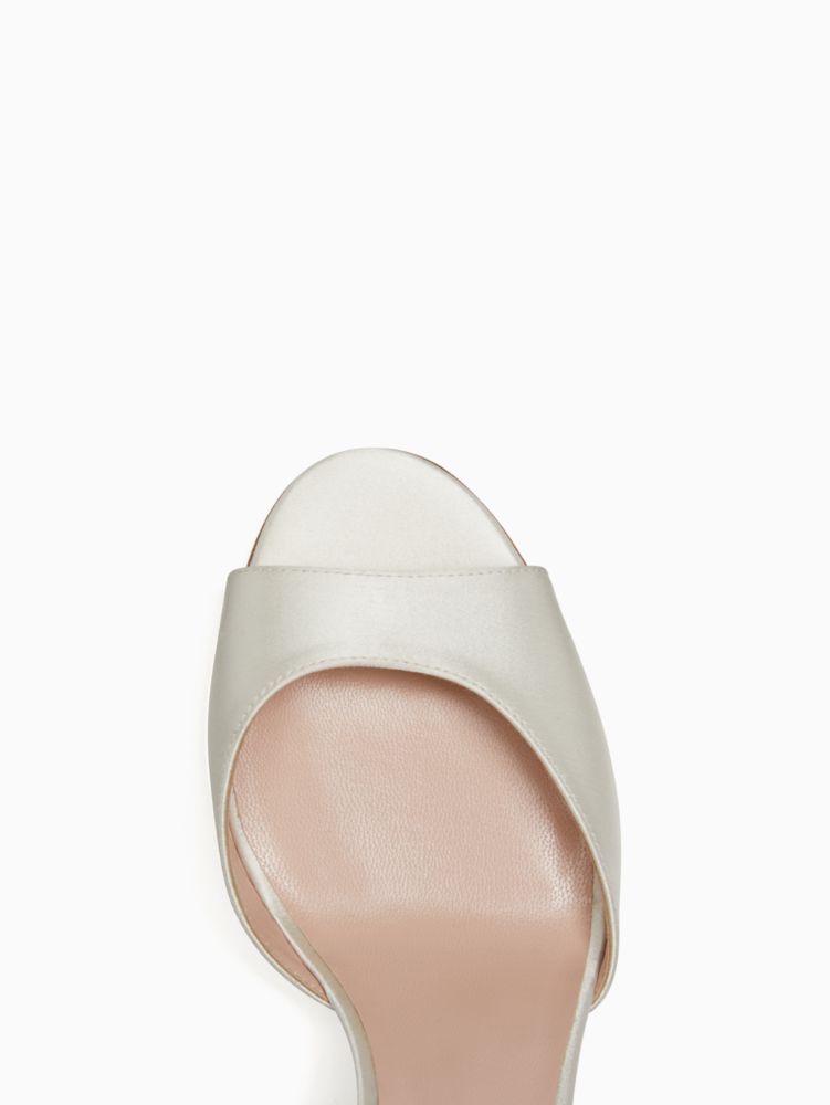 Izzie Heels, , Product