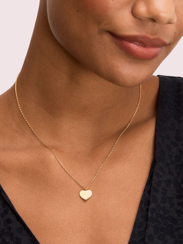 Kate spade heritage heart shop necklace