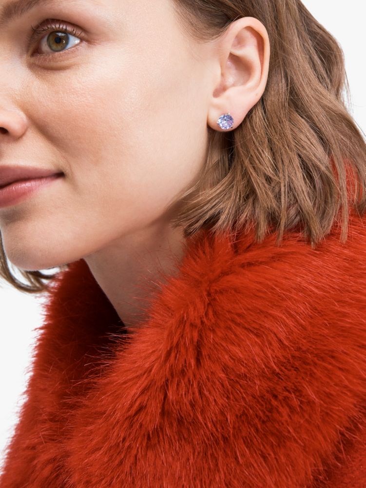 Brilliant Statements Mini Tri prong Studs