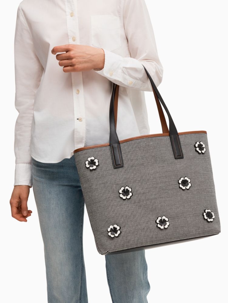 Ash street logo triple compartment 2024 tote