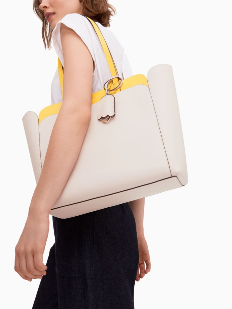 Magnolia Street Medium Double Pocket Tote | Kate Spade Outlet