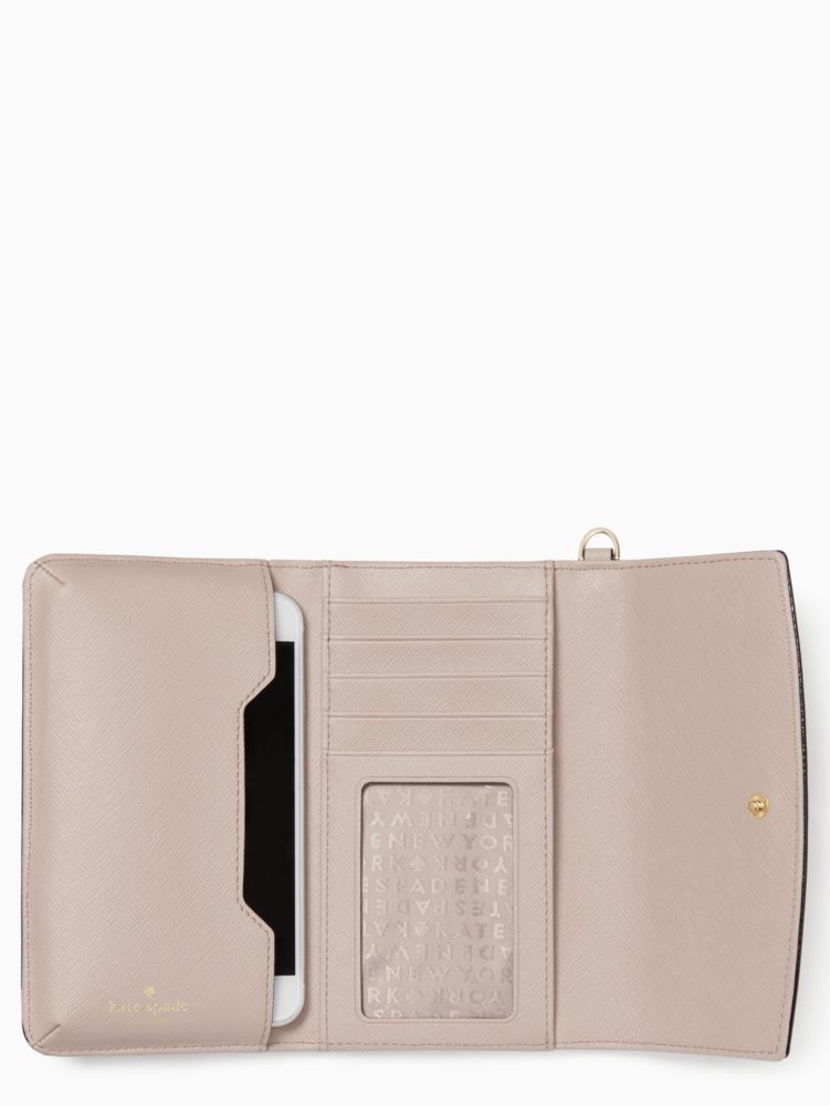 Kate spade iphone wristlet sales laurel way